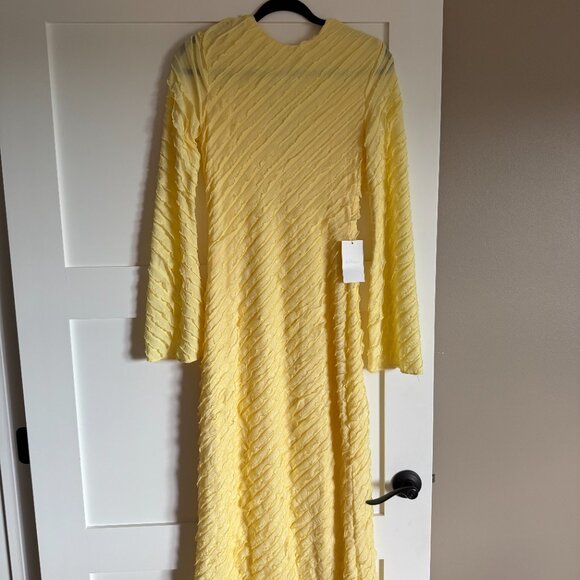 Bell Ruffle Maxi Dress - Picture 3 of 5